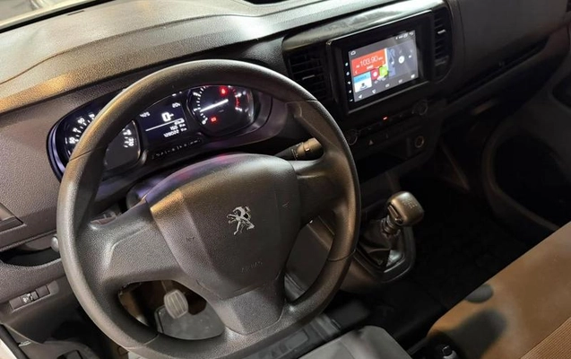 imagem-https://www.socarrao.com.br/sc-vehicle-images-prod/4434500/1792786347778-8601423_1_B_25f4a71a71.jpeg