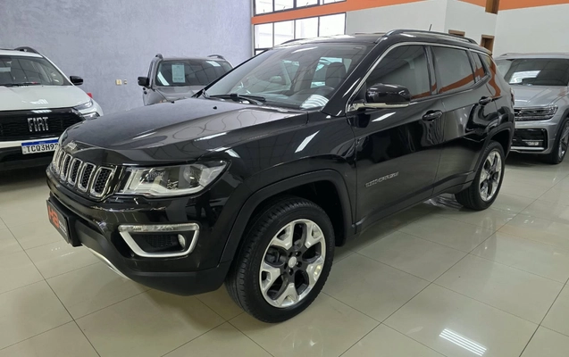 imagem-https://www.socarrao.com.br/sc-vehicle-images-prod/4434512/1792782569479-noLoRY5WBLxyGlGkpHsFHyPmNgXzWhhw.jpg