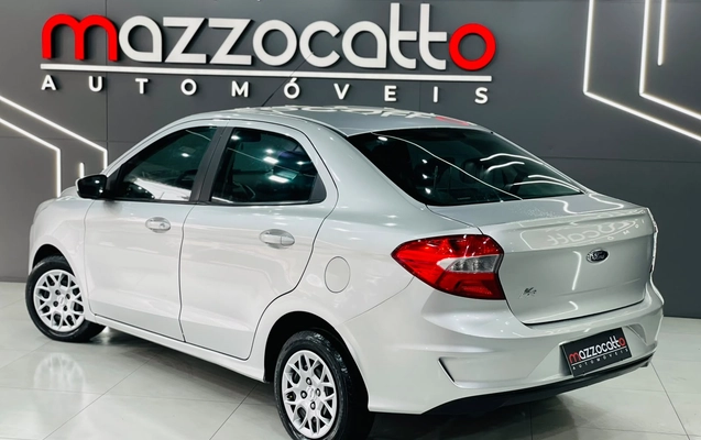 imagem-https://www.socarrao.com.br/sc-vehicle-images-prod/4434549/1792782816805-003_24eb185e8df26fc4234be8e0539e6b46.jpg