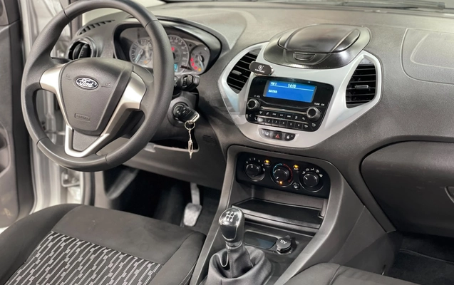 imagem-https://www.socarrao.com.br/sc-vehicle-images-prod/4434549/1792782816818-003_1c27a09e74712453a03b399da4a0dfed.jpg