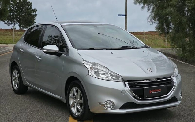 imagem-https://www.socarrao.com.br/sc-vehicle-images-prod/4434555/1792785296378-8572254_0_B_e5a735f351.jpeg
