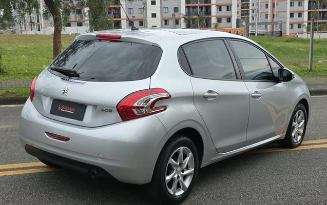 imagem-https://www.socarrao.com.br/sc-vehicle-images-prod/4434555/1792785296392-8572254_7_B_6209e74e24.jpeg