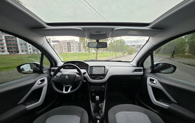 imagem-https://www.socarrao.com.br/sc-vehicle-images-prod/4434555/1792785296402-8572254_12_B_01498f469b.jpeg