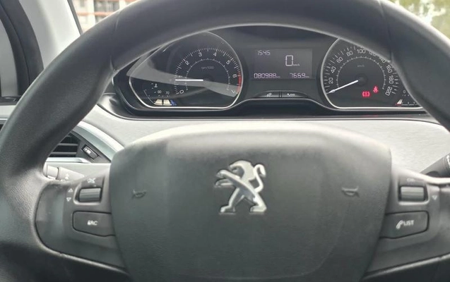 imagem-https://www.socarrao.com.br/sc-vehicle-images-prod/4434555/1792785296405-8572254_12_B_0dfd70e271.jpeg