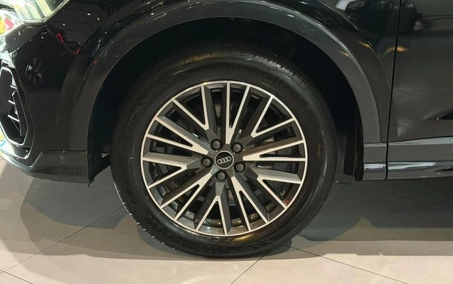 imagem-https://www.socarrao.com.br/sc-vehicle-images-prod/4434592/1792783467476-8488040_12_B_67a5110f4b.jpeg