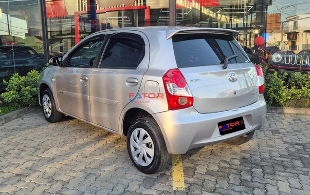 imagem-https://www.socarrao.com.br/sc-vehicle-images-prod/4434616/1792783408889-0e8866b5077e4b46a6fcc9cb9c1f6142_1792776065869.jpg