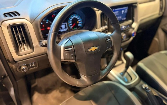 imagem-https://www.socarrao.com.br/sc-vehicle-images-prod/4434618/1792787583161-8601502_2_B_b5e4c1caa8.jpeg