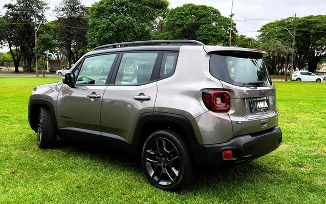 imagem-https://www.socarrao.com.br/sc-vehicle-images-prod/4434636/1792783544360-8601535_2_B_01942deb97.jpeg