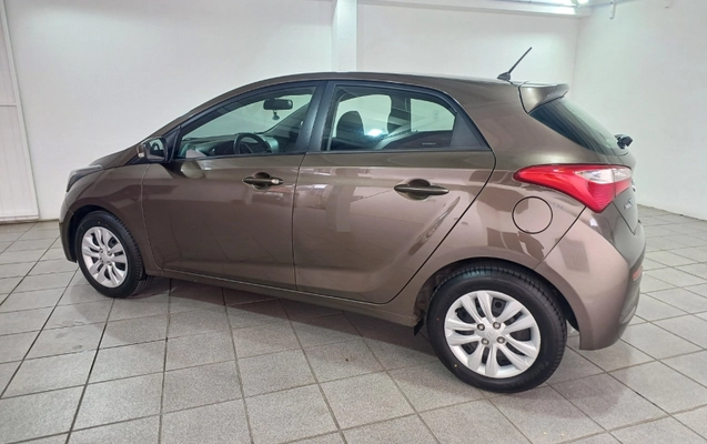 imagem-https://www.socarrao.com.br/sc-vehicle-images-prod/4434688/1792784893150-app-photos-JUW7yvpfZn3T89p3yYBPKdqIWlSj7yJ6.jpg