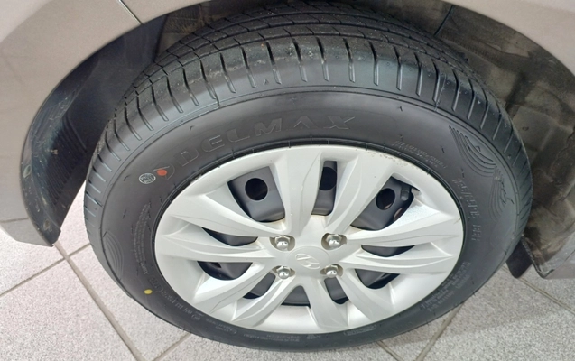 imagem-https://www.socarrao.com.br/sc-vehicle-images-prod/4434688/1792784893162-app-photos-OKqi3SRguDoiFns1gSgS1fydieGkJNYV.jpg