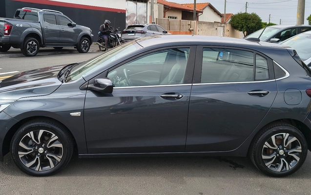 imagem-https://www.socarrao.com.br/sc-vehicle-images-prod/4434715/1792784125954-SU1HXzIwMjYwODI5XzExMDkyMzgxNF9IRFJ-Mi5qcGc.jpg