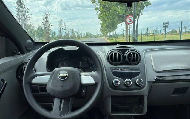 imagem-https://www.socarrao.com.br/sc-vehicle-images-prod/4434738/1792784338533-8601621_0_B_4d5deaec13.jpeg