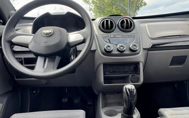 imagem-https://www.socarrao.com.br/sc-vehicle-images-prod/4434738/1792784338537-8601621_5_B_6979ff8421.jpeg
