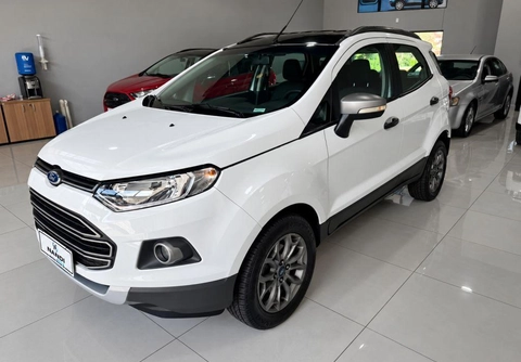 Ford EcoSport 2013 Branco — foto 1 de 3