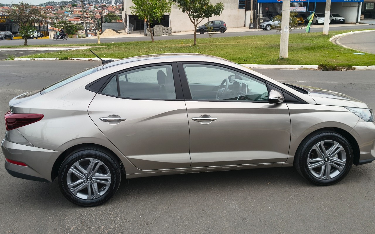 imagem-https://www.socarrao.com.br/sc-vehicle-images-prod/4434782/1792784576542-SU1HXzIwMjYwODI5XzExMjQwNjI1MV9IRFJ-Mi5qcGc.jpg
