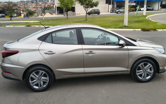 imagem-https://www.socarrao.com.br/sc-vehicle-images-prod/4434782/1792784577083-SU1HXzIwMjYwODI5XzExMjQwNjI1MV9IRFJ-Mi5qcGc.jpg