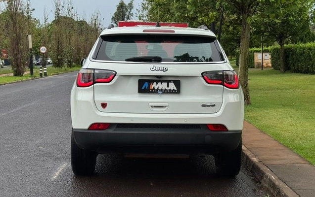 imagem-https://www.socarrao.com.br/sc-vehicle-images-prod/4434830/1792784932324-8566063_4_B_1cc77d71f9.jpeg