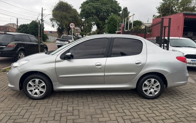 imagem-https://www.socarrao.com.br/sc-vehicle-images-prod/4434835/1792784994721-V2hhdHNBcHAgSW1hZ2UgMjAyNi0xMC0yMiBhdCAyMi41MC40MSAoMSkuanBlZw.jpeg
