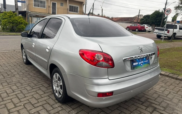 imagem-https://www.socarrao.com.br/sc-vehicle-images-prod/4434835/1792784994787-V2hhdHNBcHAgSW1hZ2UgMjAyNi0xMC0yMiBhdCAyMi41MC40MSAoMikuanBlZw.jpeg