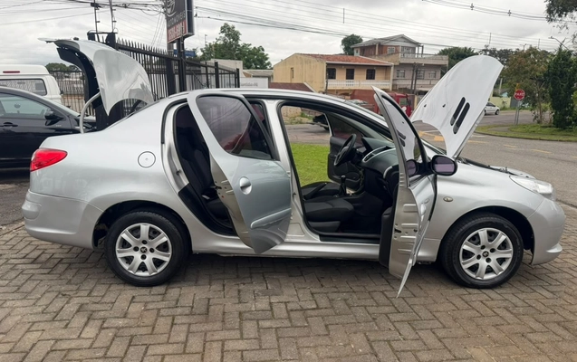 imagem-https://www.socarrao.com.br/sc-vehicle-images-prod/4434835/1792784995260-V2hhdHNBcHAgSW1hZ2UgMjAyNi0xMC0yMiBhdCAyMi41MC40MyAoMikuanBlZw.jpeg