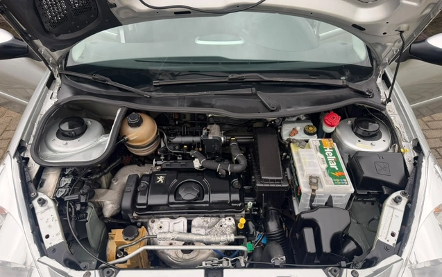 imagem-https://www.socarrao.com.br/sc-vehicle-images-prod/4434835/1792784995363-V2hhdHNBcHAgSW1hZ2UgMjAyNi0xMC0yMiBhdCAyMi41MC40NCAoMSkuanBlZw.jpeg