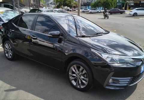 Toyota Corolla 2019 Preto — foto 1 de 3