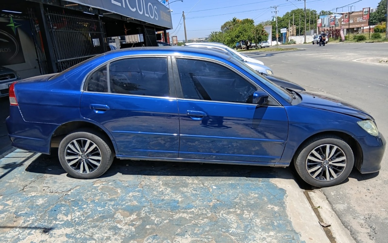 Honda Civic 2004 Azul — foto 1 de 3