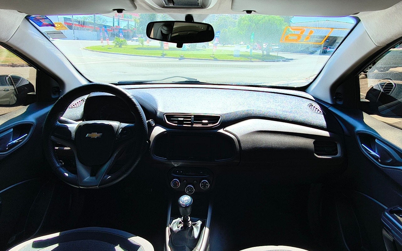imagem-https://www.socarrao.com.br/sc-vehicle-images-prod/4434843/1792785126792-SU1HXzIwMjYwOTAzXzExNDY1NDExNl9IRFJ-My5qcGc.jpg