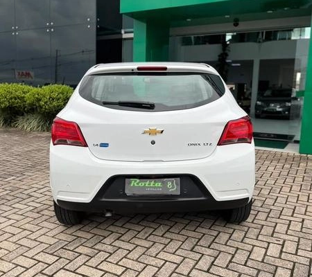 imagem-https://www.socarrao.com.br/sc-vehicle-images-prod/4434844/1792791299789-8601764_15_B_756bf23c9f.jpeg