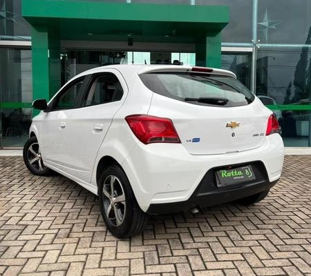 imagem-https://www.socarrao.com.br/sc-vehicle-images-prod/4434844/1792791299790-8601764_0_B_3f1d425b6f.jpeg