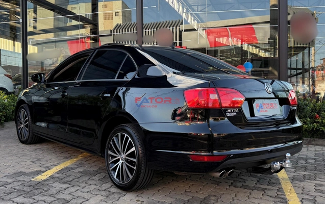 imagem-https://www.socarrao.com.br/sc-vehicle-images-prod/4434849/1792785162833-47ac4f786bfe46d9b287b48bdd92a69d_1792782509719.jpg
