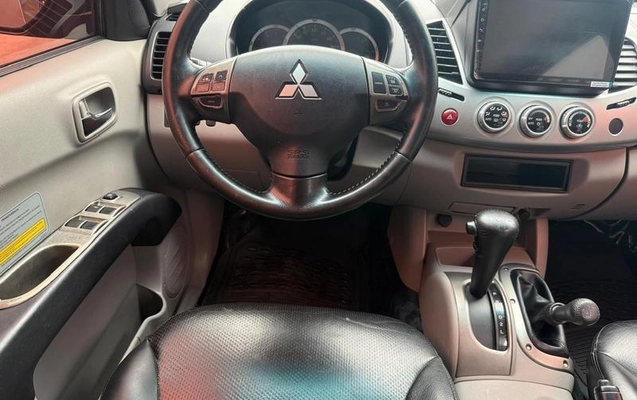 imagem-https://www.socarrao.com.br/sc-vehicle-images-prod/4434863/1792785813948-8598037_10_B_60e3ae861d.jpeg