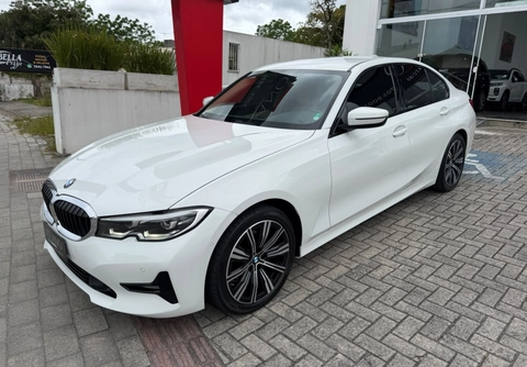 Bmw 320i 2021 Branco — foto 1 de 3