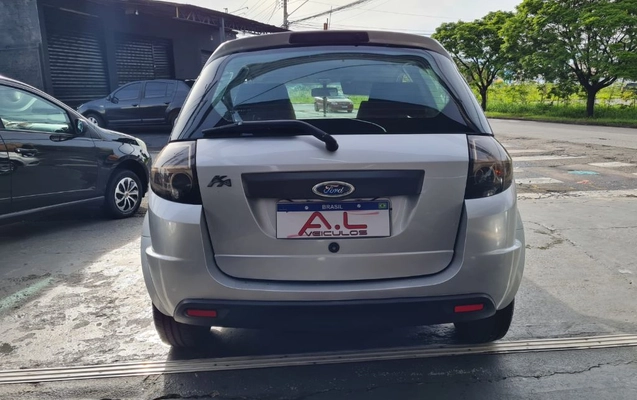 imagem-https://www.socarrao.com.br/sc-vehicle-images-prod/4434874/1792788642956-gb-ac32770.jpeg