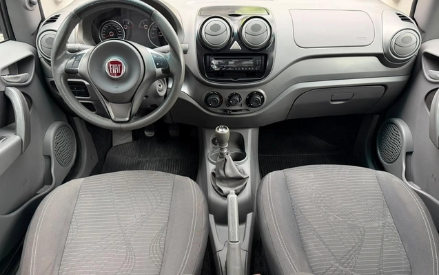 imagem-https://www.socarrao.com.br/sc-vehicle-images-prod/4434892/1792785349485-9d4516af-41f8-0741-5b35-3a247c80bcc7.jpg