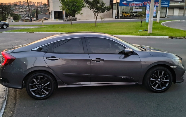 imagem-https://www.socarrao.com.br/sc-vehicle-images-prod/4434901/1792785426326-SU1HXzIwMjYwOTE2XzE4MDEzMjM5MF9IRFJ-Mi5qcGc.jpg
