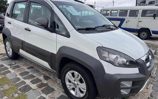 imagem-https://www.socarrao.com.br/sc-vehicle-images-prod/4434906/1792785453542-8598826_1_B_b20e75d81b.jpeg