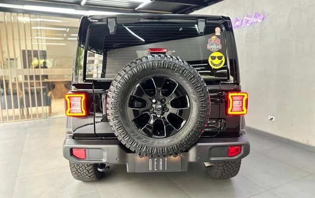 imagem-https://www.socarrao.com.br/sc-vehicle-images-prod/4434922/1792785547159-8601768_3_B_c83345de57.jpeg