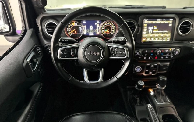 imagem-https://www.socarrao.com.br/sc-vehicle-images-prod/4434922/1792785547170-8601768_10_B_598417b6c4.jpeg