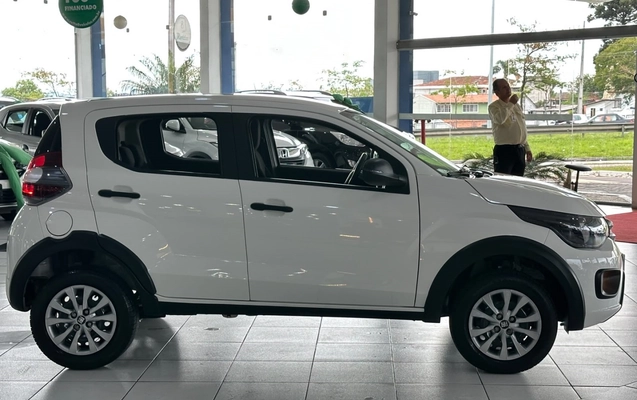 imagem-https://www.socarrao.com.br/sc-vehicle-images-prod/4434934/1792785637569-5_050011.jpg