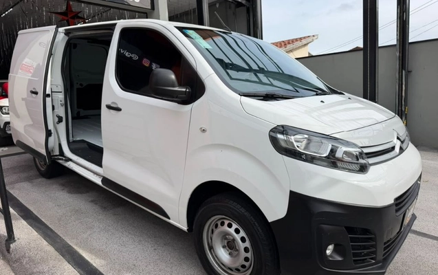 imagem-https://www.socarrao.com.br/sc-vehicle-images-prod/4434935/1792785639114-gb-6e91909.jpeg