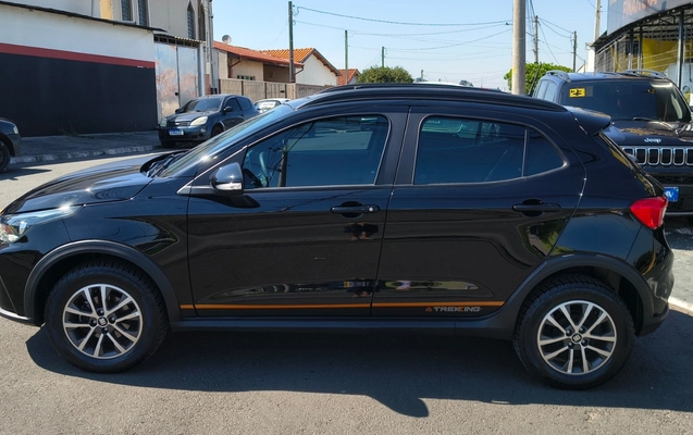 imagem-https://www.socarrao.com.br/sc-vehicle-images-prod/4434938/1792785651438-SU1HXzIwMjYwOTI4XzA5NTI1NTA5NV9IRFJ-Mi5qcGc.jpg