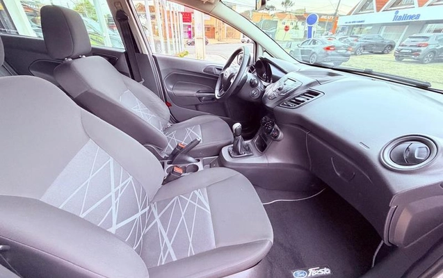 imagem-https://www.socarrao.com.br/sc-vehicle-images-prod/4434940/1792785686105-8601802_0_B_7359847e8b.jpeg