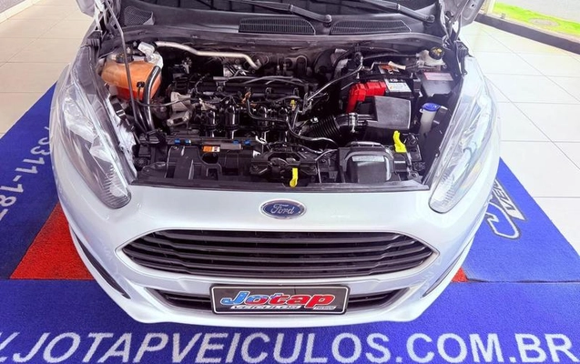 imagem-https://www.socarrao.com.br/sc-vehicle-images-prod/4434940/1792785686112-8601802_14_B_19be460215.jpeg
