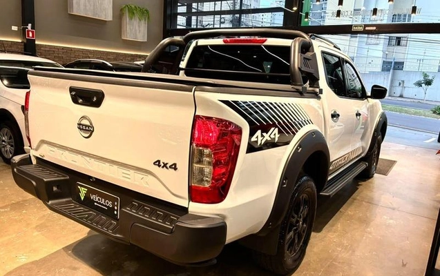 imagem-https://www.socarrao.com.br/sc-vehicle-images-prod/4434948/1792785745638-8597773_9_B_9000d7a331.jpeg