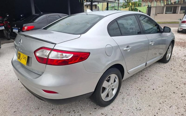 imagem-https://www.socarrao.com.br/sc-vehicle-images-prod/4434949/1792785843640-8583191_7_B_d7ca4e14c3.jpeg
