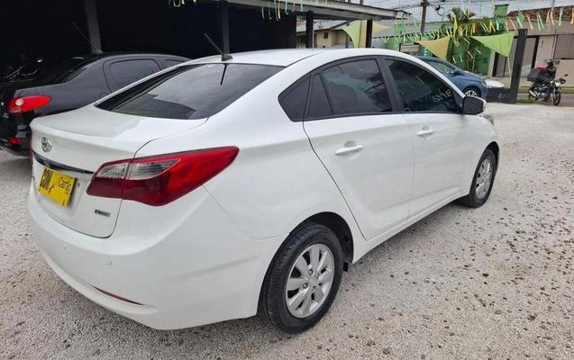 imagem-https://www.socarrao.com.br/sc-vehicle-images-prod/4434970/1792788798765-8601879_4_B_3bdad7be57.jpeg