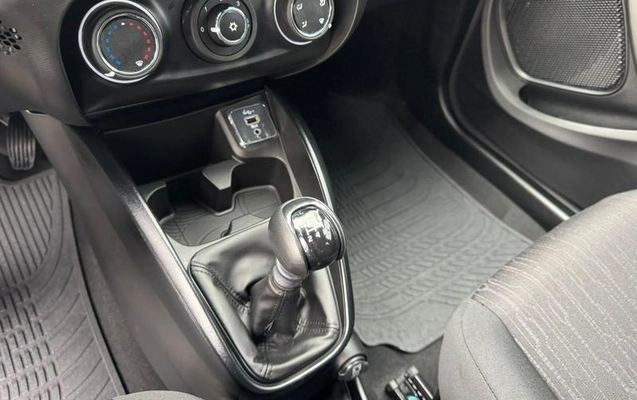 imagem-https://www.socarrao.com.br/sc-vehicle-images-prod/4434993/1792786170248-8598559_12_B_3261d89b51.jpeg