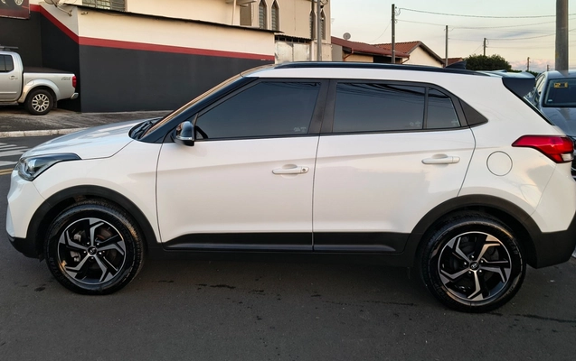 imagem-https://www.socarrao.com.br/sc-vehicle-images-prod/4435013/1792786290992-SU1HXzIwMjYxMDA3XzE3NTkzODEwOV9IRFJ-Mi5qcGc.jpg