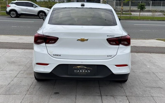imagem-https://www.socarrao.com.br/sc-vehicle-images-prod/4435033/1792786395777-8600716_1_B_c86a3120a5.jpeg